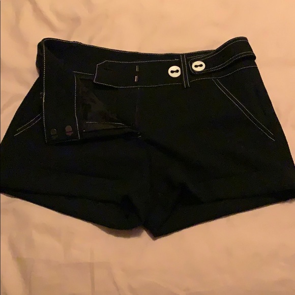 Bebe shorts - Picture 3 of 4